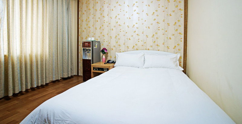 Emerald Hotel, Jeju City, South Korea