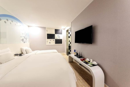 The Oreun Echae Hotel, Jeju, South Korea