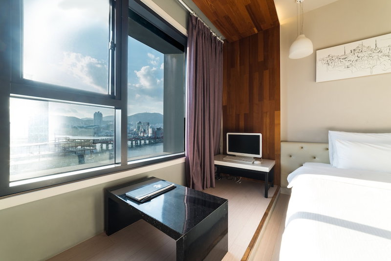 Hotel Bridge, Busan, South Korea