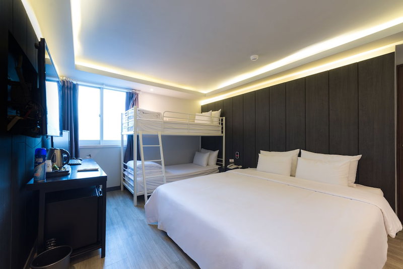 Hotel Bridge, Busan, South Korea