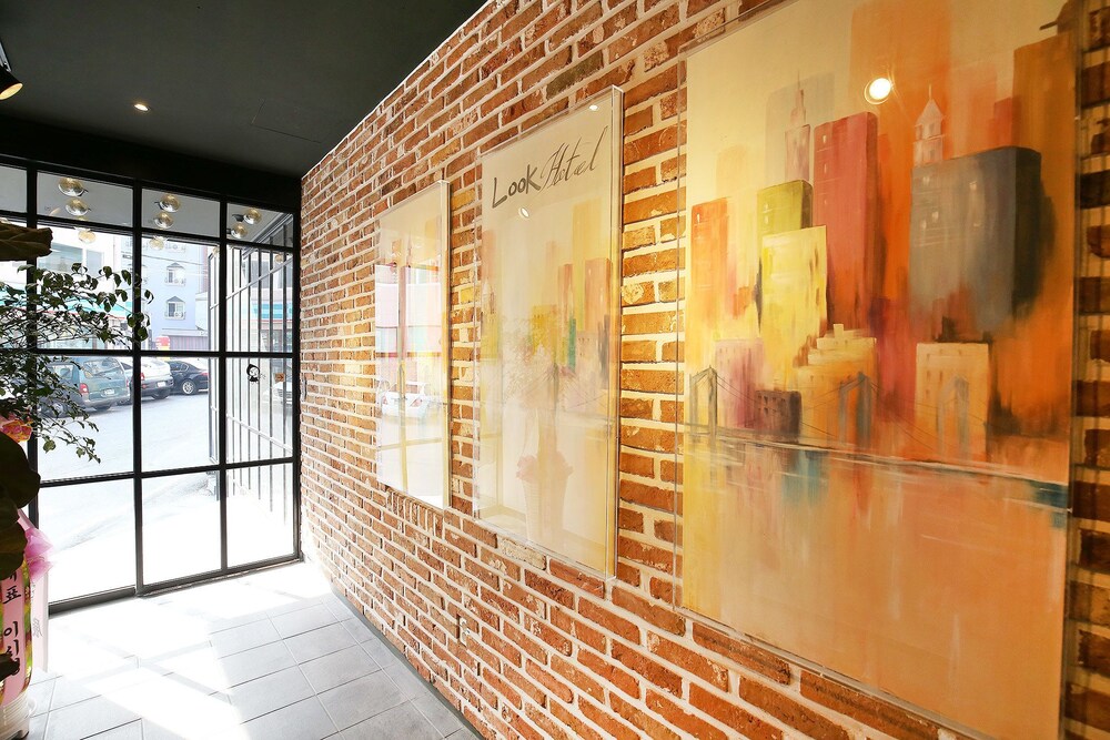 Hotel Look, South Korea