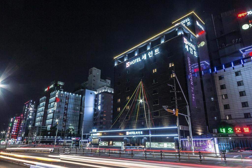 Hotel · Suwon Saint Hotel, Suwon