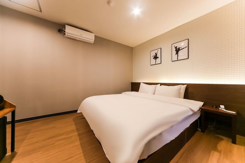 NO.25 Hotel Convention Changwon, Changwon, South Korea