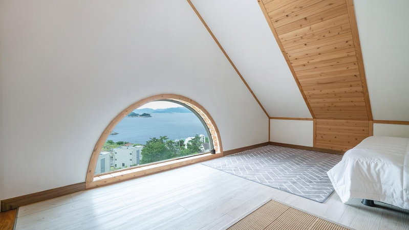 Yeosu Dulggot Pension, Yeosu, South Korea