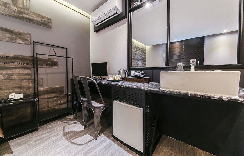California Hotel, Guri, South Korea