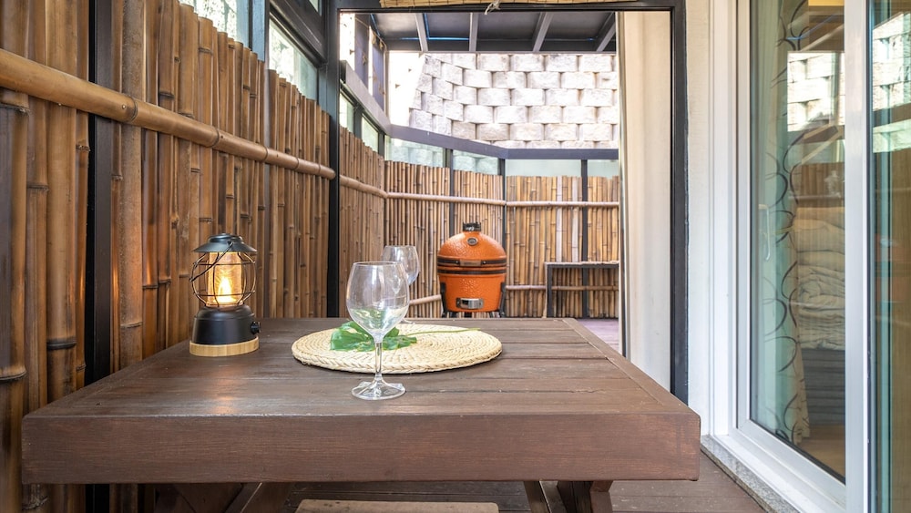 Hongcheon Noilgangmaeul Pet Pension, Южная Корея