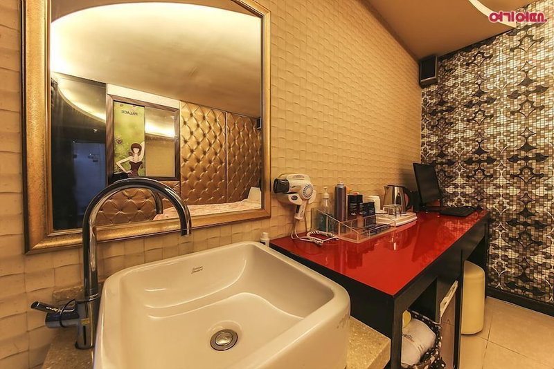 Palace Motel, Incheon, South Korea