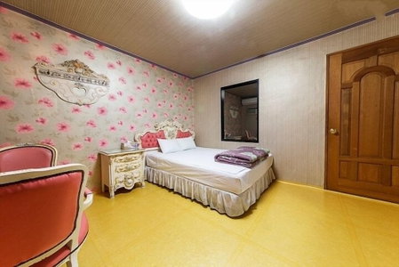Carlsbed Motel, Sokcho, South Korea