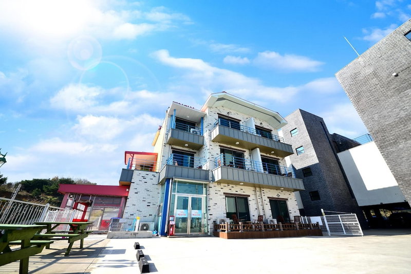 Donghae Red Roof Pension, Donghae, South Korea
