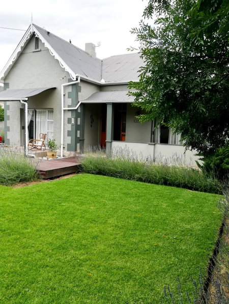 Tranquil House B&B @ 1 College Ave, Queenstown, South Africa