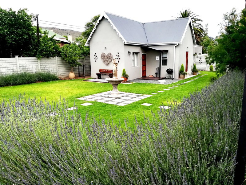 Tranquil House B&B @ 1 College Ave, Queenstown, South Africa