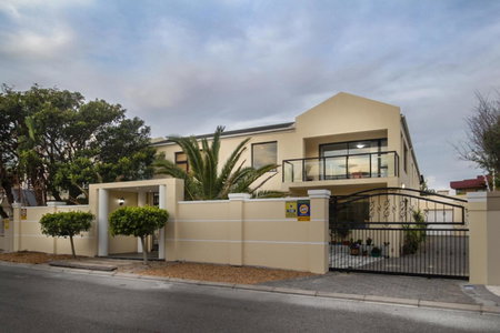 Atlantic Bay Lodge, Cape Town, South Africa