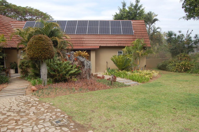 Nita's Air Bed & Breakfast & self catering, Crocodile Valley Estates, South Africa