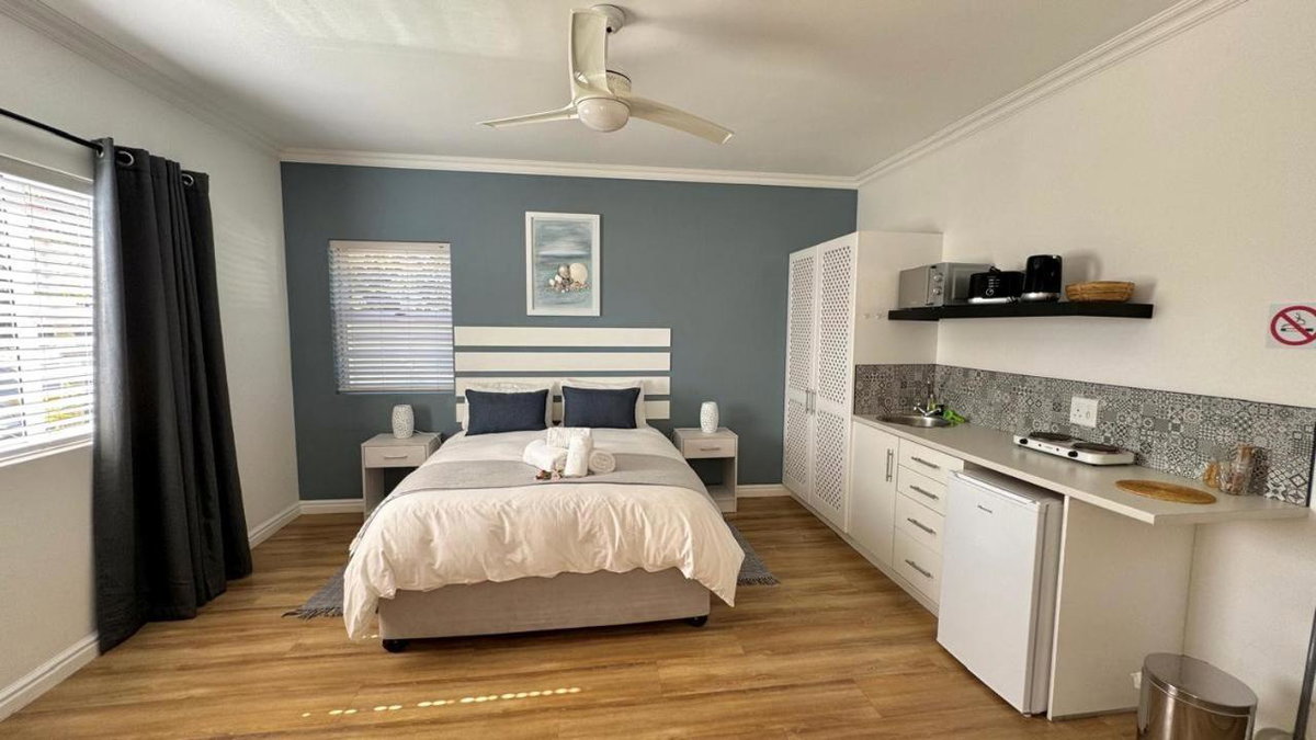Plett57 - Self Catering - Room No1, South Africa