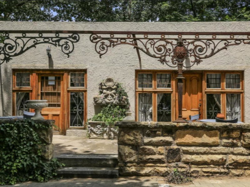 The Green Acorn Guest House, Ficksburg, South Africa