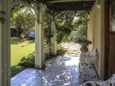 The Green Acorn Guest House, Ficksburg, South Africa
