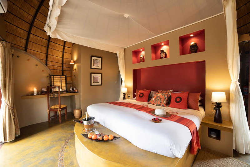Hoyo Hoyo Safari Lodge, Mluwati Concession, South Africa