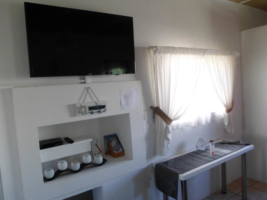 After8 B&B, Kleinbaai, South Africa