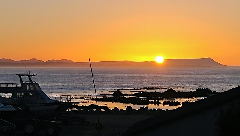 After8 B&B, Kleinbaai, South Africa
