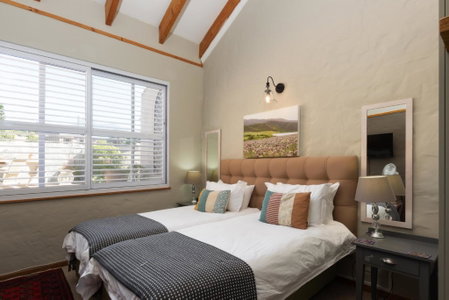 Owls Nest Self Catering, George, South Africa