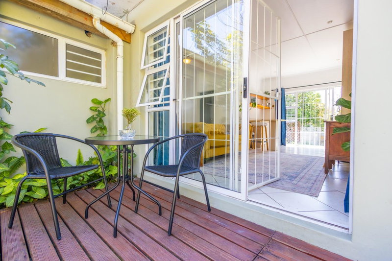 The Yellow Door Guesthouse, East London, South Africa