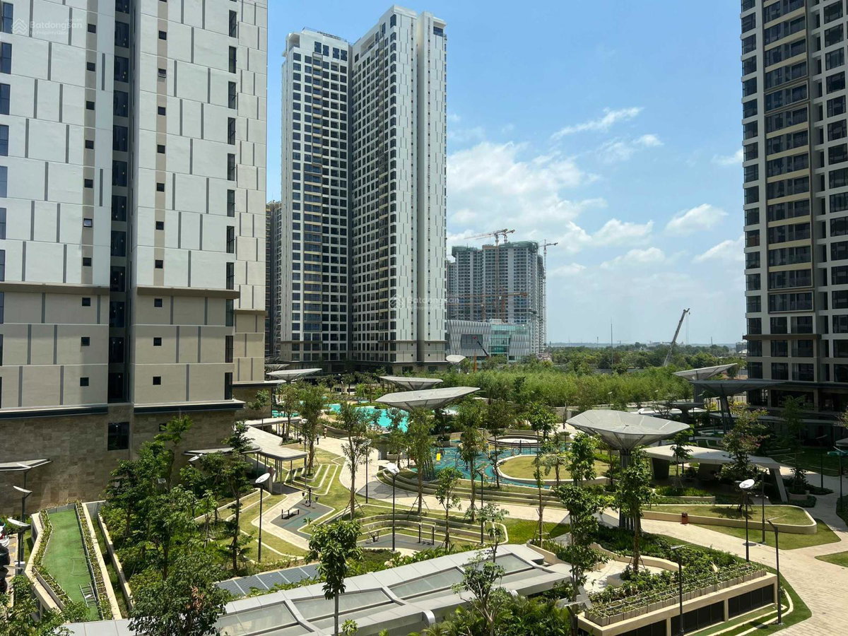 Masteri Centre Point, Vietnam