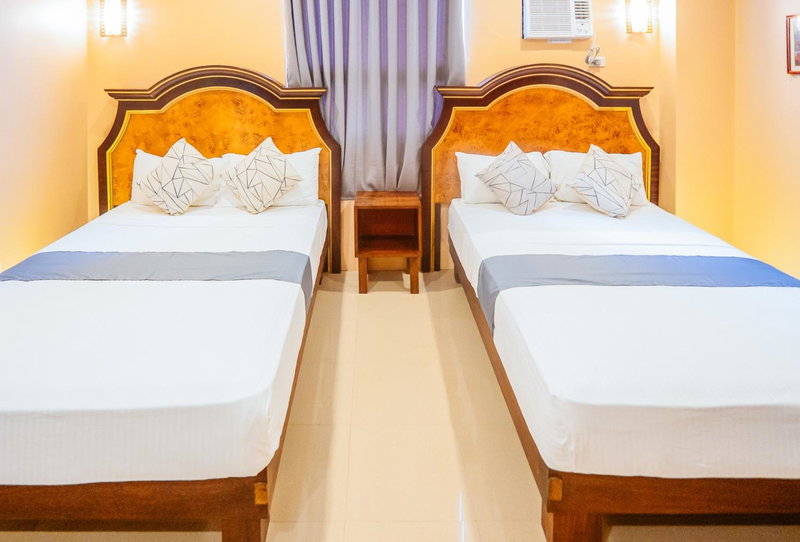 RedDoorz Plus @ Hotel Platinum Occidental Mindoro, San Jose, Philippines