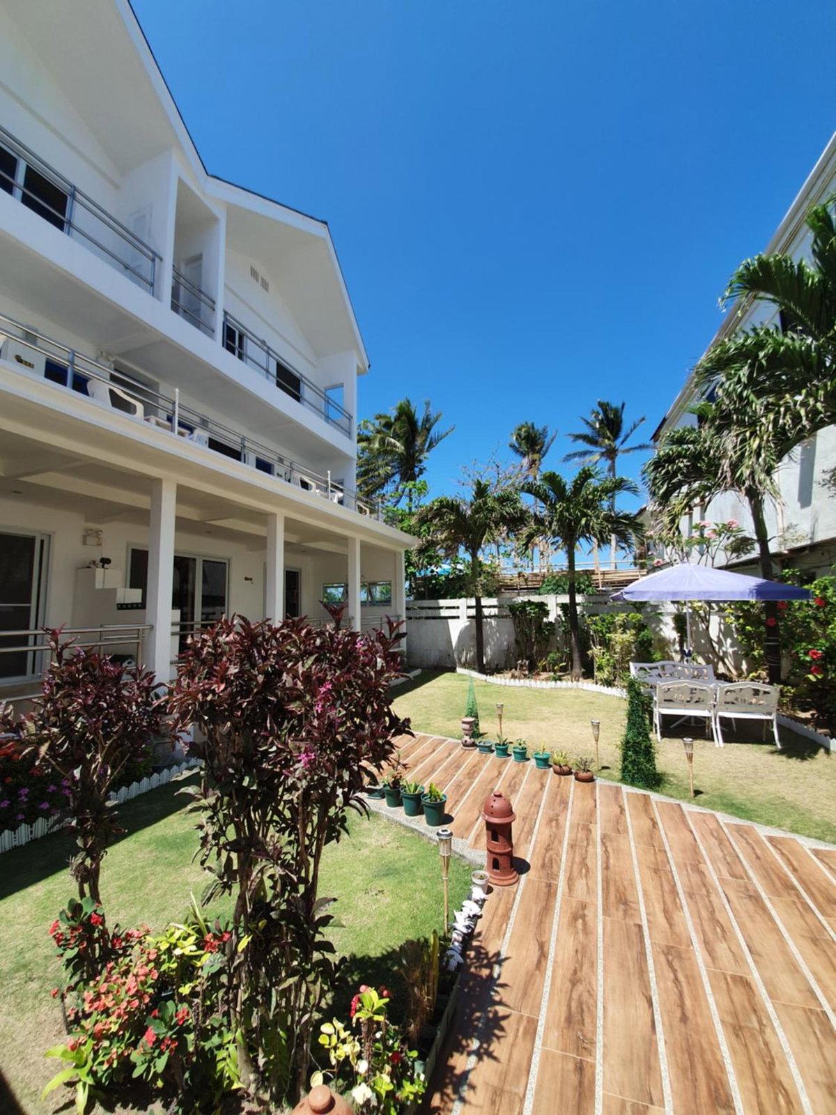 ClubBoracay Apartelle, Philippines