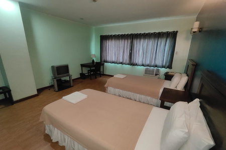 Oftana Suites Cebu near Oakridge, Banilad, Philippines