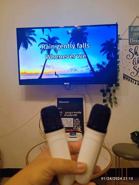 Mamby Gray's Place Balcony, Karaoke ,Wifi,Netflix &Kitchen, Imus, Philippines