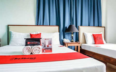RedDoorz Plus near Rizal Junction, Puerto Princesa City, Philippines