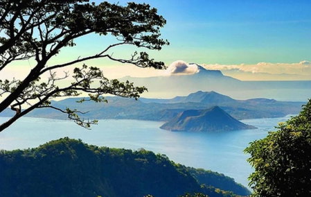 Blowing In The Wind, Tagaytay, Philippines