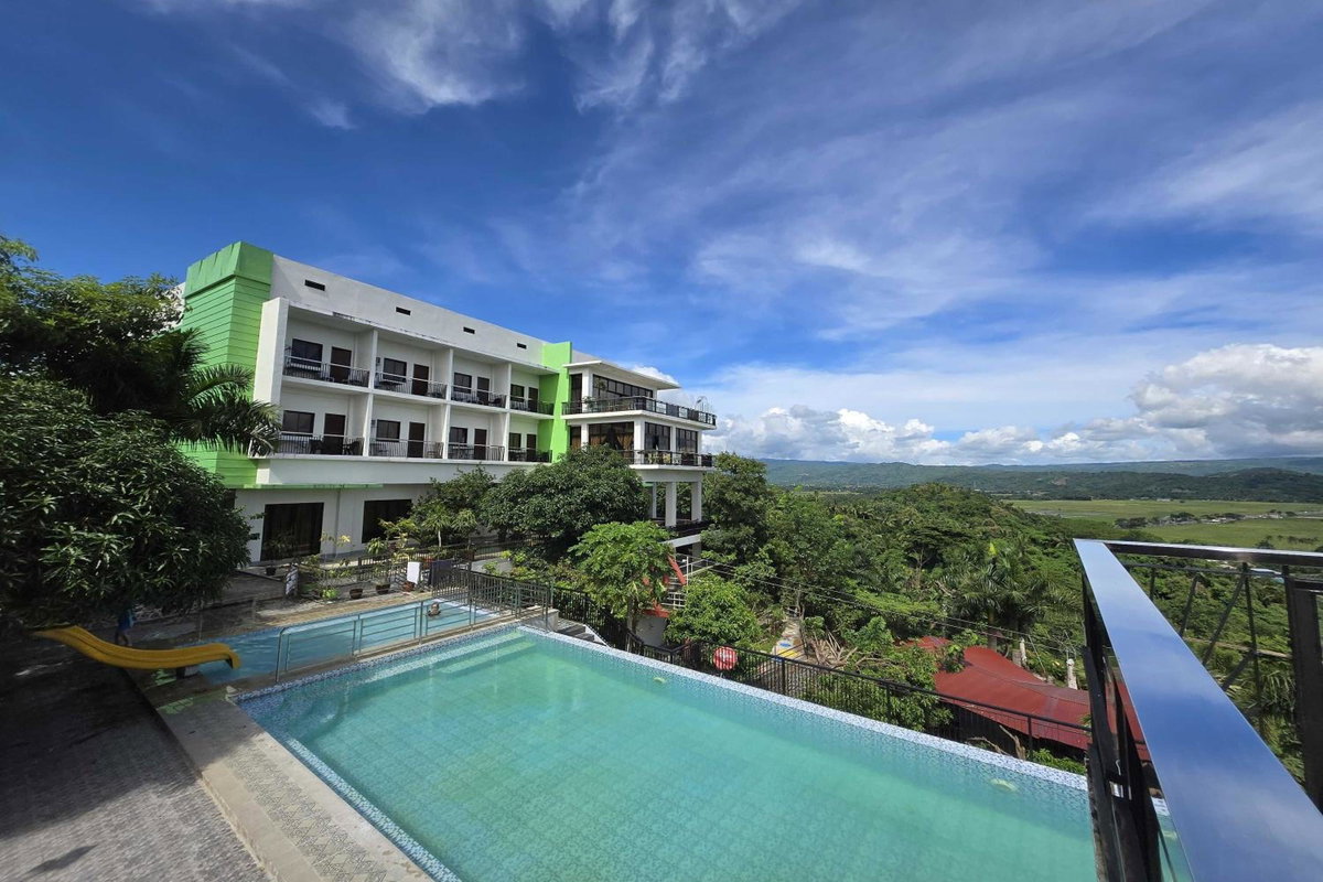 Hotel · Amazing View Mountain Resort Laguna, Mabitac