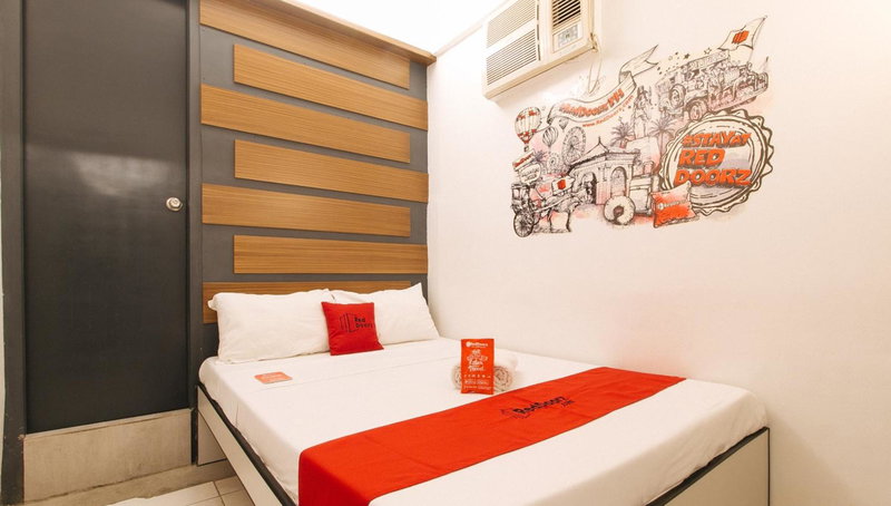 RedDoorz near Fishermall Quezon City, Manila, Philippines