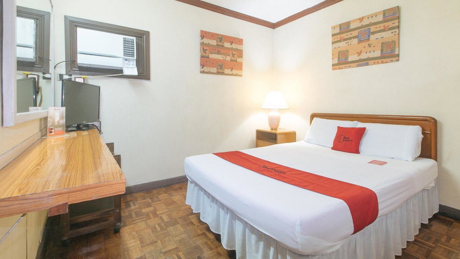 RedDoorz at Broadway Court Apartelle Quezon City, Manila, Philippines