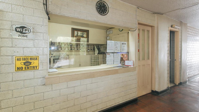 RedDoorz at Broadway Court Apartelle Quezon City, Manila, Philippines