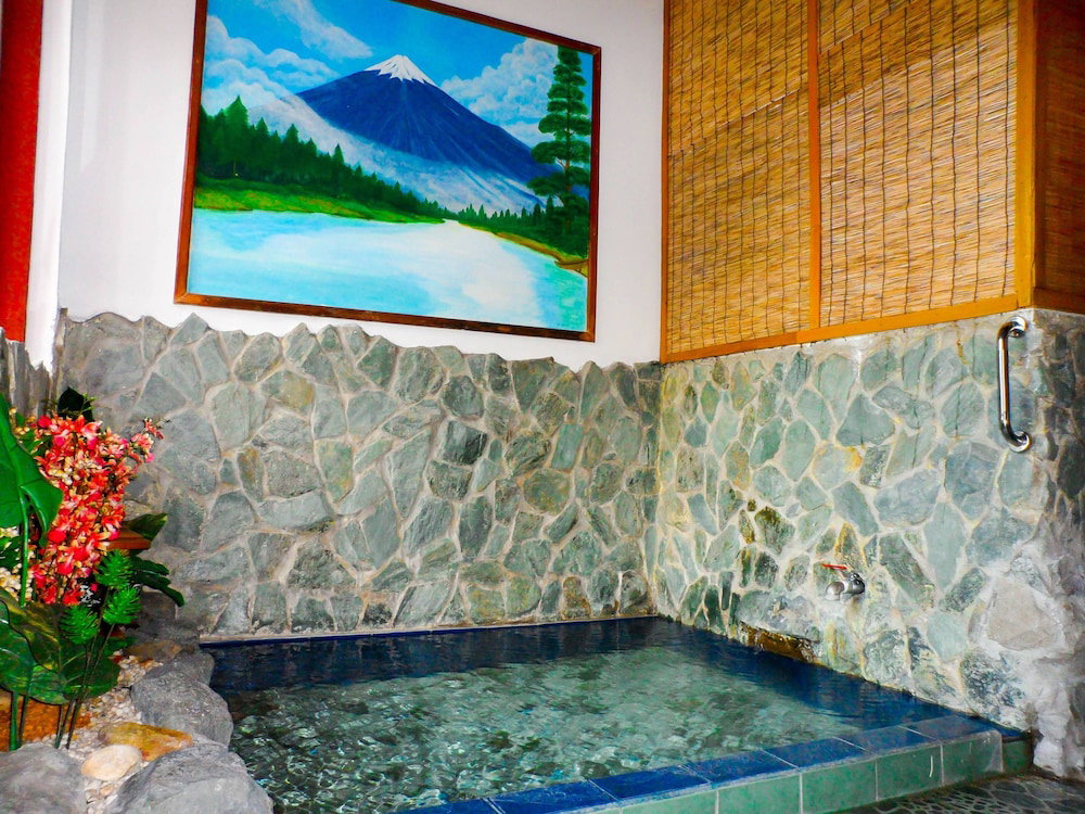Hotel · Makiling Onsen Hotel, Los Banos