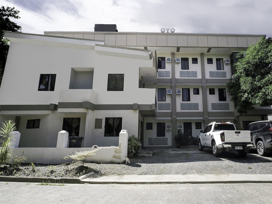 Super OYO 604 Chateau Cinco Dormitel - Hostel, Davao, Philippines