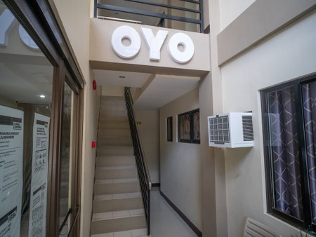 Super OYO 604 Chateau Cinco Dormitel - Hostel, Davao, Philippines