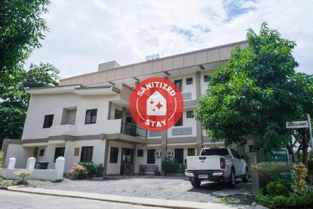 Super OYO 604 Chateau Cinco Dormitel - Hostel, Davao, Philippines