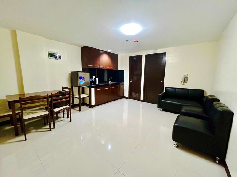 OYO 1045 Rayjan Apartelle, Manila, Philippines