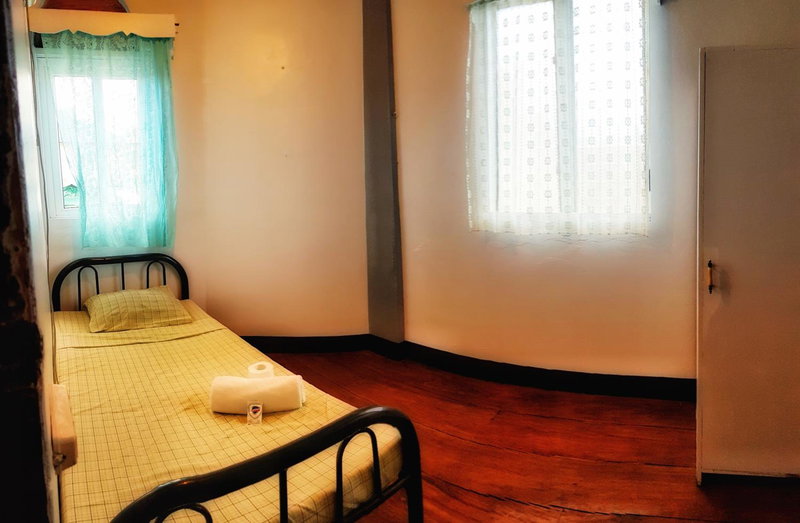 shanedel's inn & café, Basco, Philippines