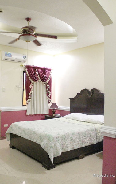 Kokomo's Suites Hotel, Angeles City, Philippines