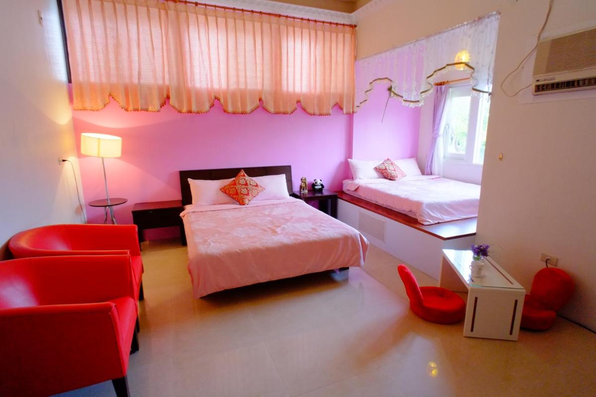 Hotel · Plum Blossom Inn Homestay, Dongshan