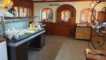 Hotel-Restaurant Edelweiẞ, Berwang, Austria