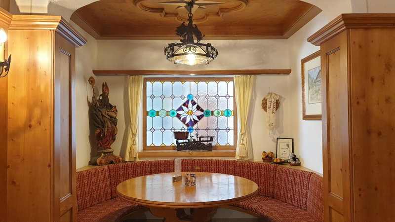 Hotel-Restaurant Edelweiẞ, Berwang, Austria