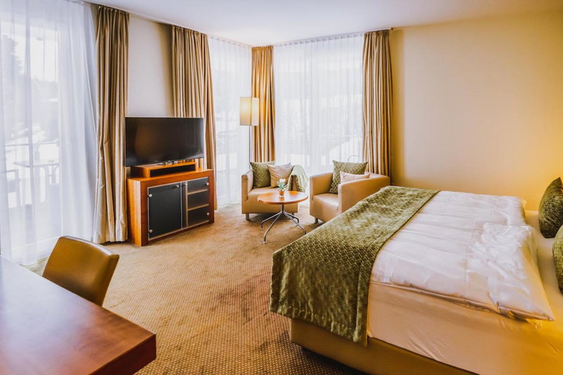 Seehotel Süd - Adults Only, Velden am Wörthersee, Austria