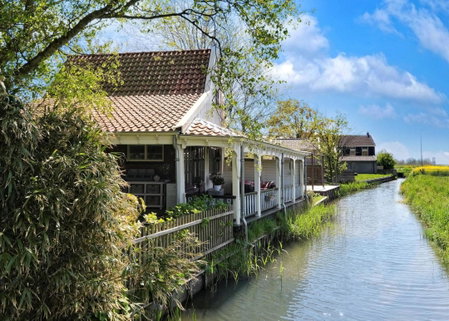 Idyllisch en knus huisje met prachtige veranda., Oterleek, The Netherlands