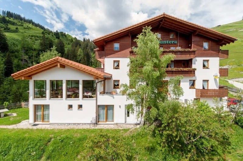Hotel Cuntera, Medel, Switzerland