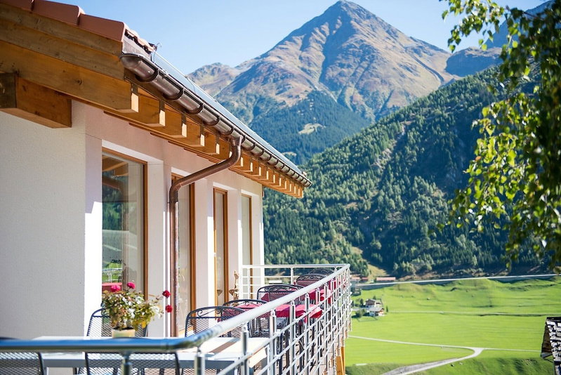 Hotel Cuntera, Medel, Switzerland